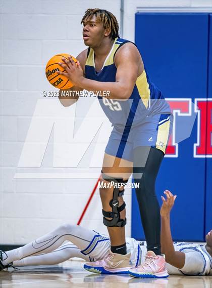 Thumbnail 3 in Westover vs. Fayetteville Academy (MLK Dream Jam at Terry Sanford) photogallery.