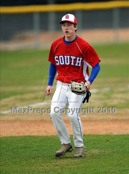 Thumbnail 2 in South Garland vs MacArthur (Creekview Tourney) photogallery.