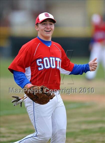 Thumbnail 2 in South Garland vs MacArthur (Creekview Tourney) photogallery.