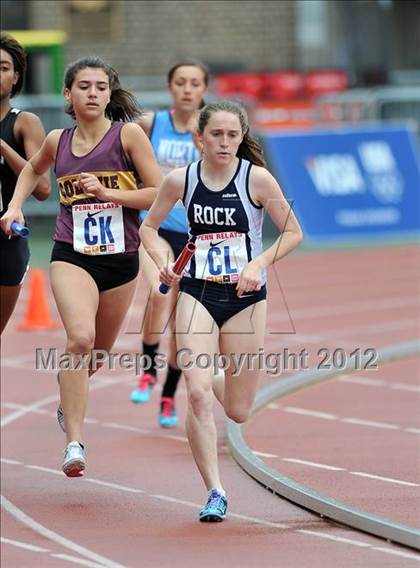 Thumbnail 2 in Penn Relays (4x800 Heats - Event 105) photogallery.