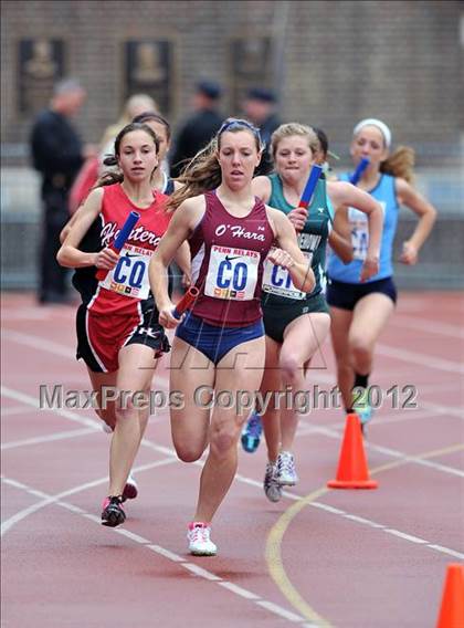 Thumbnail 1 in Penn Relays (4x800 Heats - Event 105) photogallery.