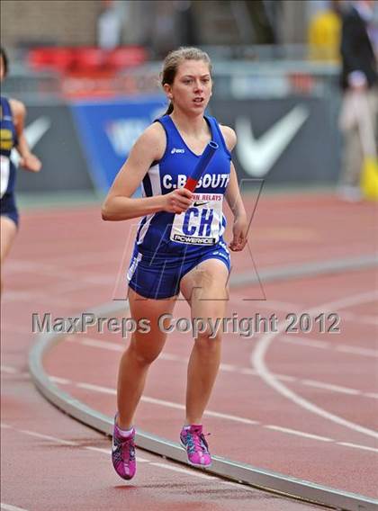 Thumbnail 2 in Penn Relays (4x800 Heats - Event 105) photogallery.