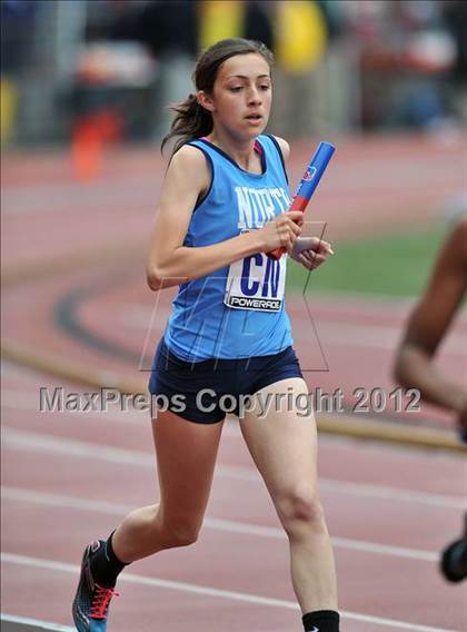 Thumbnail 1 in Penn Relays (4x800 Heats - Event 105) photogallery.