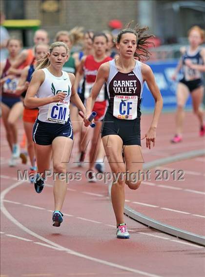 Thumbnail 1 in Penn Relays (4x800 Heats - Event 105) photogallery.