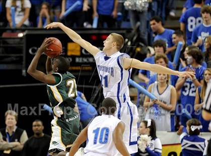 Thumbnail 2 in Rocklin vs. Eisenhower (CIF State D2 Final) photogallery.