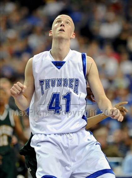 Thumbnail 2 in Rocklin vs. Eisenhower (CIF State D2 Final) photogallery.