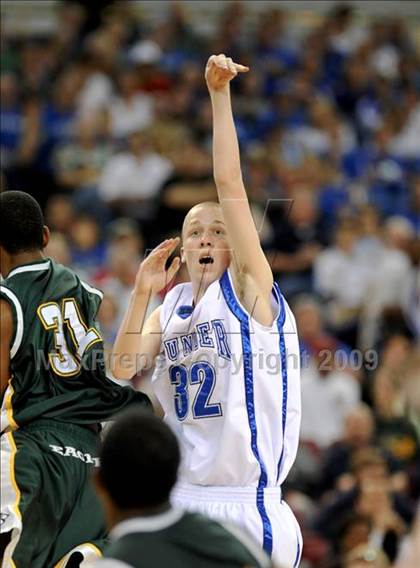 Thumbnail 3 in Rocklin vs. Eisenhower (CIF State D2 Final) photogallery.