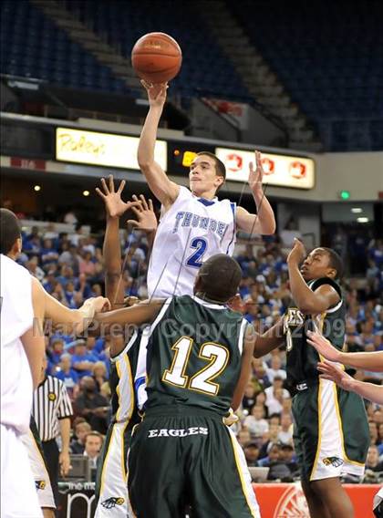 Thumbnail 1 in Rocklin vs. Eisenhower (CIF State D2 Final) photogallery.