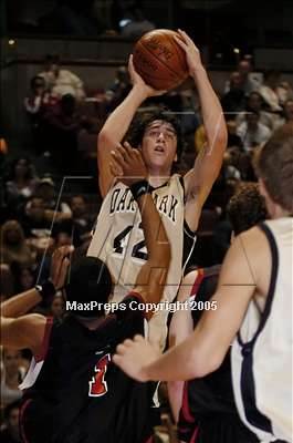 Thumbnail 1 in Harvard-Westlake vs Oak Park  (Sec. III-A Final)#2 photogallery.