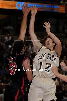 Thumbnail 3 in Harvard-Westlake vs Oak Park  (Sec. III-A Final)#2 photogallery.