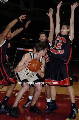 Thumbnail 1 in Harvard-Westlake vs Oak Park  (Sec. III-A Final)#2 photogallery.