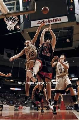Thumbnail 1 in Harvard-Westlake vs Oak Park  (Sec. III-A Final)#2 photogallery.