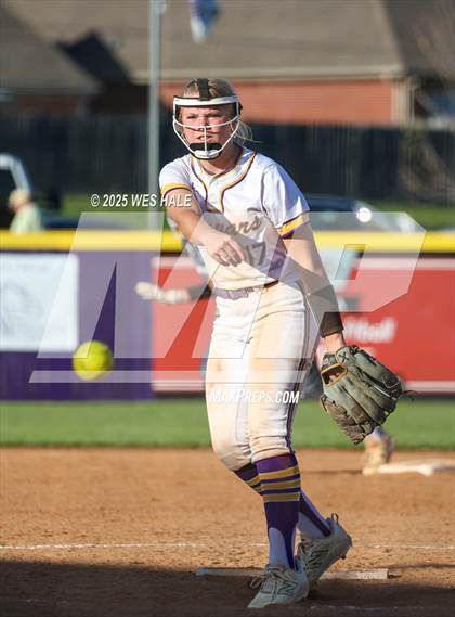 Thumbnail 3 in Hernando @ DeSoto Central photogallery.