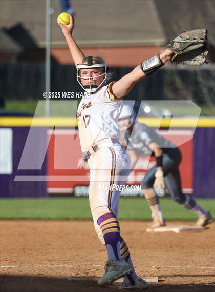 Thumbnail 1 in Hernando @ DeSoto Central photogallery.