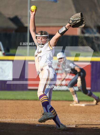 Thumbnail 3 in Hernando @ DeSoto Central photogallery.
