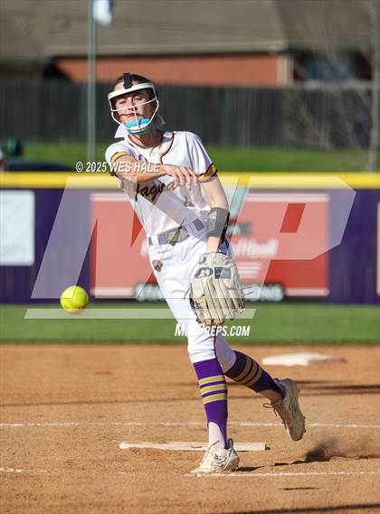 Thumbnail 2 in Hernando @ DeSoto Central photogallery.