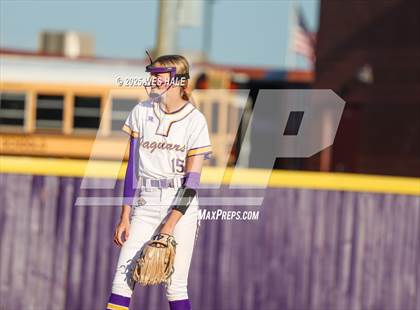 Thumbnail 3 in Hernando @ DeSoto Central photogallery.