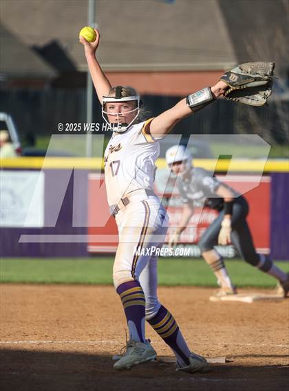 Thumbnail 1 in Hernando @ DeSoto Central photogallery.