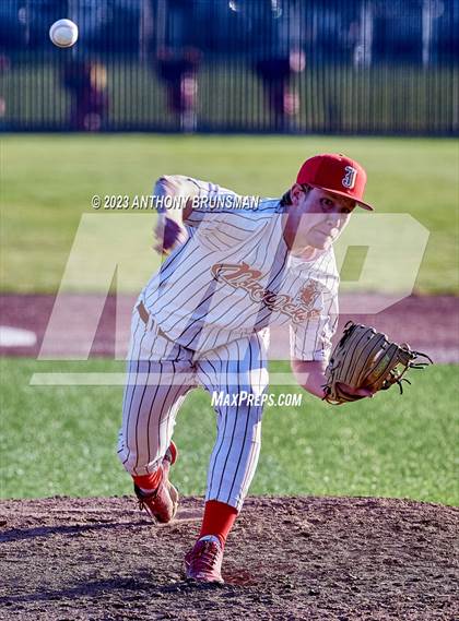Thumbnail 3 in Lincoln @ Jesuit photogallery.