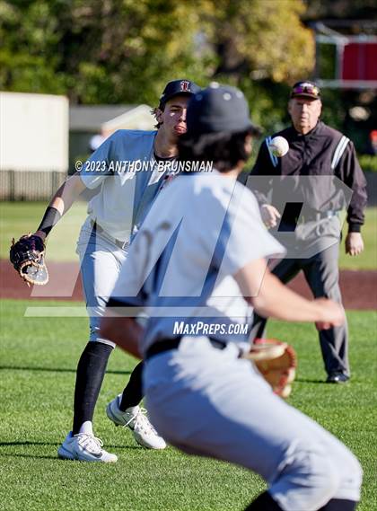 Thumbnail 3 in Lincoln @ Jesuit photogallery.