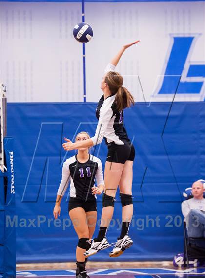 Thumbnail 2 in Arvada West vs. Douglas County (Titan Classic) photogallery.