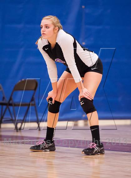 Thumbnail 3 in Arvada West vs. Douglas County (Titan Classic) photogallery.