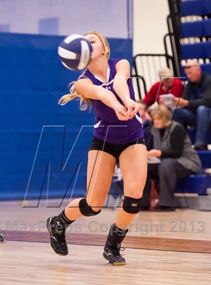 Thumbnail 3 in Arvada West vs. Douglas County (Titan Classic) photogallery.