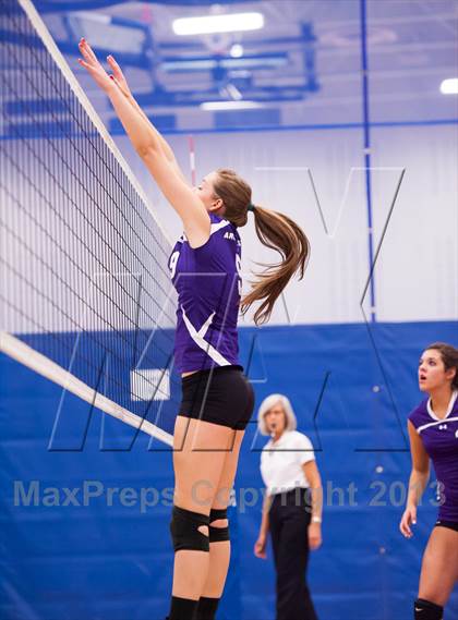 Thumbnail 1 in Arvada West vs. Douglas County (Titan Classic) photogallery.