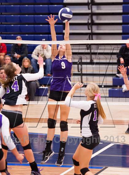 Thumbnail 1 in Arvada West vs. Douglas County (Titan Classic) photogallery.
