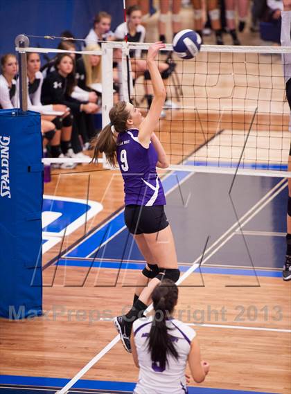 Thumbnail 1 in Arvada West vs. Douglas County (Titan Classic) photogallery.