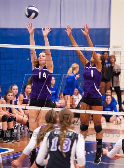 Thumbnail 3 in Arvada West vs. Douglas County (Titan Classic) photogallery.