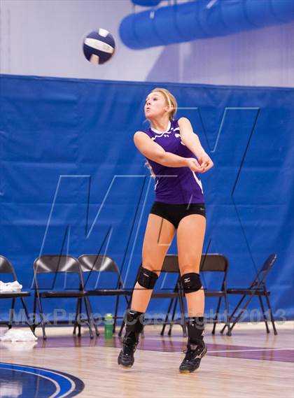Thumbnail 1 in Arvada West vs. Douglas County (Titan Classic) photogallery.
