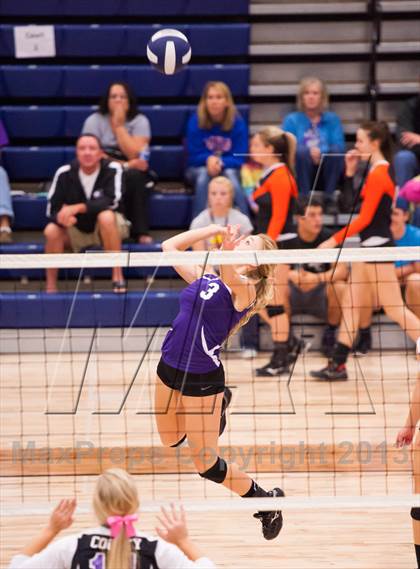 Thumbnail 3 in Arvada West vs. Douglas County (Titan Classic) photogallery.