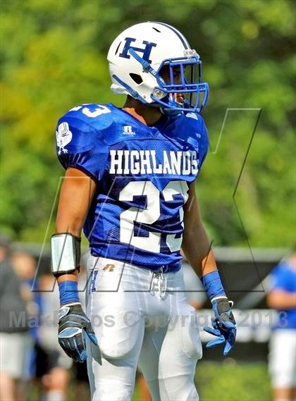 Thumbnail 1 in University Christian @ Highlands (Crosstown Showdown) photogallery.