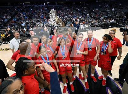 Thumbnail 3 in Etiwanda vs. Archbishop Mitty (CIF State Open Div. Final) photogallery.