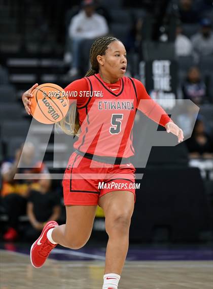 Thumbnail 3 in Etiwanda vs. Archbishop Mitty (CIF State Open Div. Final) photogallery.