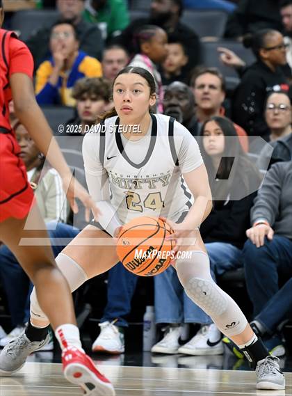 Thumbnail 2 in Etiwanda vs. Archbishop Mitty (CIF State Open Div. Final) photogallery.