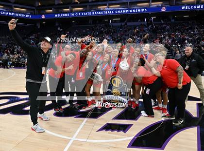 Thumbnail 2 in Etiwanda vs. Archbishop Mitty (CIF State Open Div. Final) photogallery.
