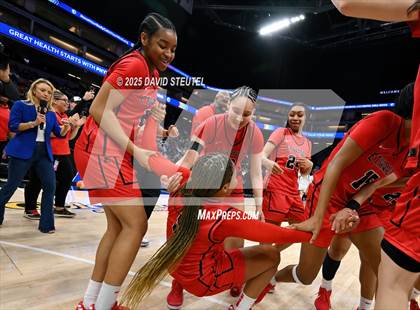 Thumbnail 3 in Etiwanda vs. Archbishop Mitty (CIF State Open Div. Final) photogallery.