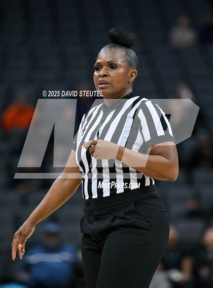 Thumbnail 3 in Etiwanda vs. Archbishop Mitty (CIF State Open Div. Final) photogallery.
