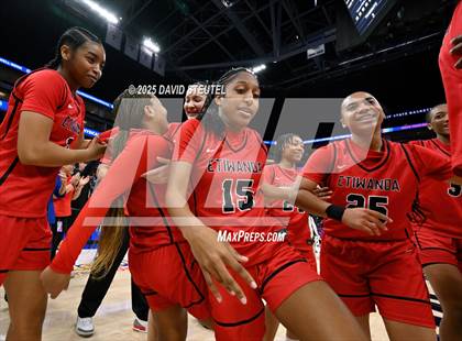 Thumbnail 1 in Etiwanda vs. Archbishop Mitty (CIF State Open Div. Final) photogallery.