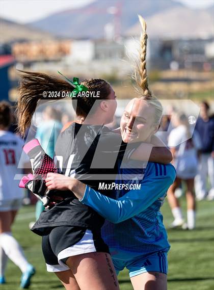 Thumbnail 2 in Olympus vs. Brighton (UHSAA 5A Final) photogallery.