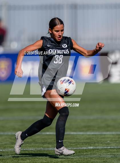Thumbnail 2 in Olympus vs. Brighton (UHSAA 5A Final) photogallery.