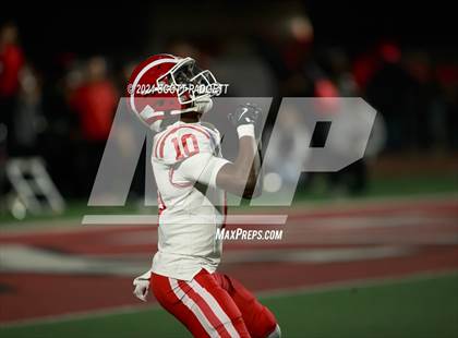 Thumbnail 3 in Centennial vs Mater Dei (CIF SS D1 Semifinal) photogallery.