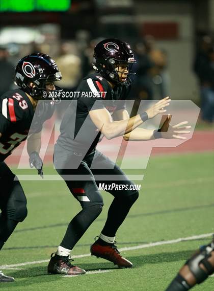 Thumbnail 2 in Centennial vs Mater Dei (CIF SS D1 Semifinal) photogallery.