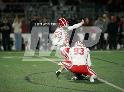 Thumbnail 1 in Centennial vs Mater Dei (CIF SS D1 Semifinal) photogallery.