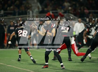 Thumbnail 2 in Centennial vs Mater Dei (CIF SS D1 Semifinal) photogallery.