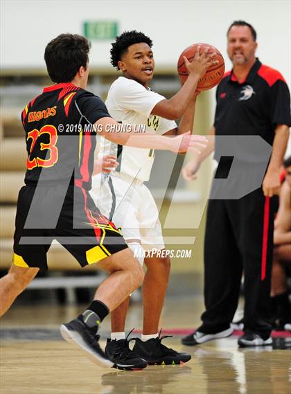 Thumbnail 3 in Mission Viejo vs. Cajon (Tustin Holiday Classic) photogallery.