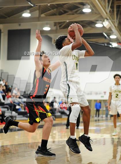 Thumbnail 3 in Mission Viejo vs. Cajon (Tustin Holiday Classic) photogallery.