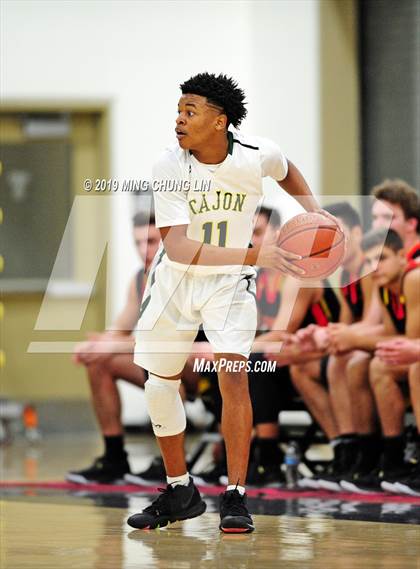 Thumbnail 3 in Mission Viejo vs. Cajon (Tustin Holiday Classic) photogallery.